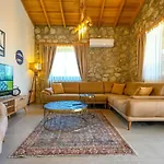 Βίλα Beyza - 2 Bedrooms With Jacuzzi In *