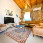 Beyza - 2 Bedrooms With Jacuzzi In Βίλα