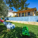 Beyza - 2 Bedrooms With Jacuzzi In Βίλα