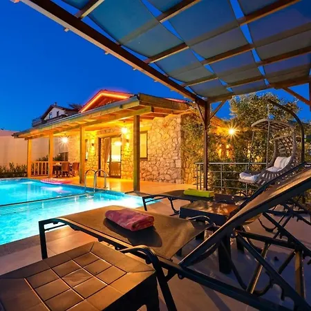Beyza - 2 Bedrooms With Jacuzzi In 费特希耶