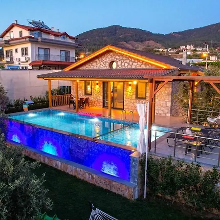 ヴィラ Beyza - 2 Bedrooms With Jacuzzi In *