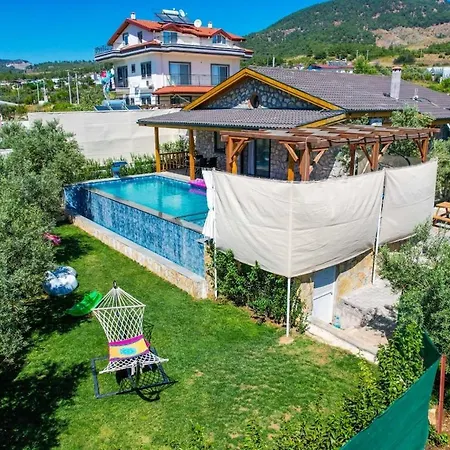 Beyza - 2 Bedrooms With Jacuzzi In ヴィラ